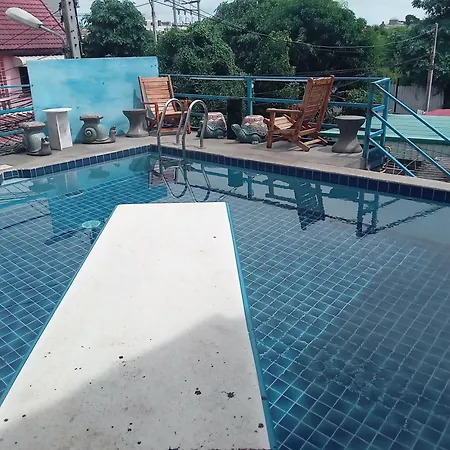 Ben & Lek Guesthouse